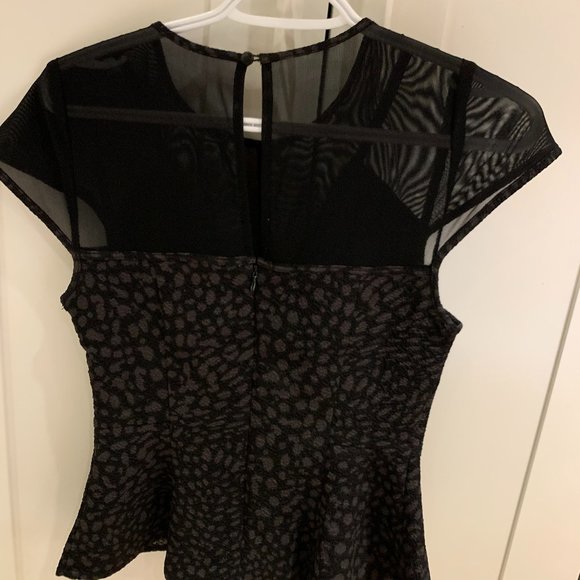 Guess Blouse - Picture 3 of 3